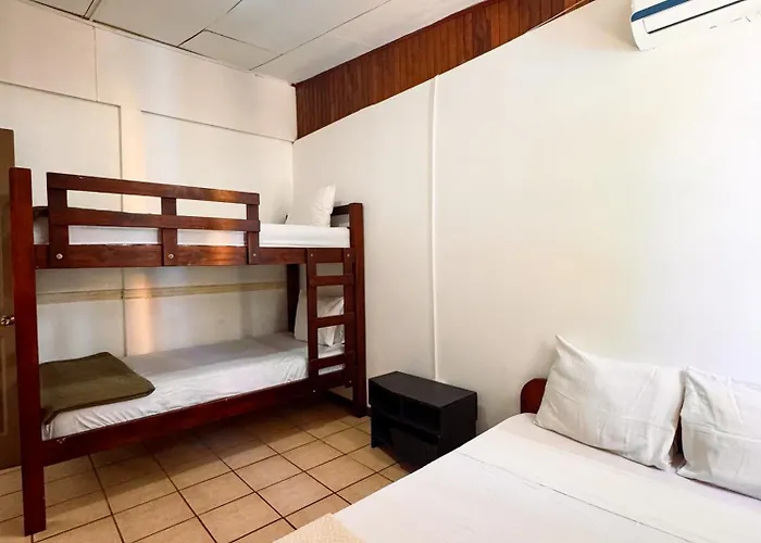 Coconut House Hotel